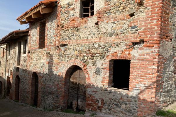 VENDITA Rustico o Casale Albiano d'Ivrea
