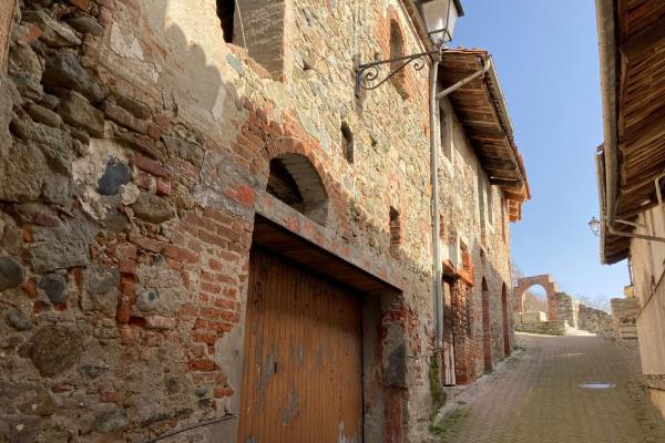 VENDITA Rustico o Casale Albiano d'Ivrea