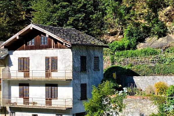 VENDITA Casa semi-indipendente Fontainemore