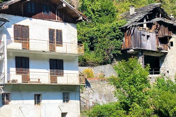 VENDITA Casa semi-indipendente Fontainemore