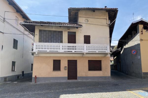 VENDITA Casa semi-indipendente Scarmagno