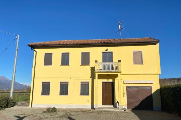 VENDITA Casa indipendente Albiano d'Ivrea