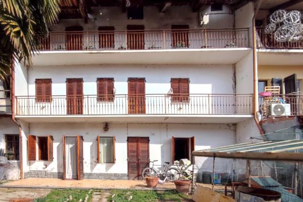 VENDITA Casa semi-indipendente Caravino