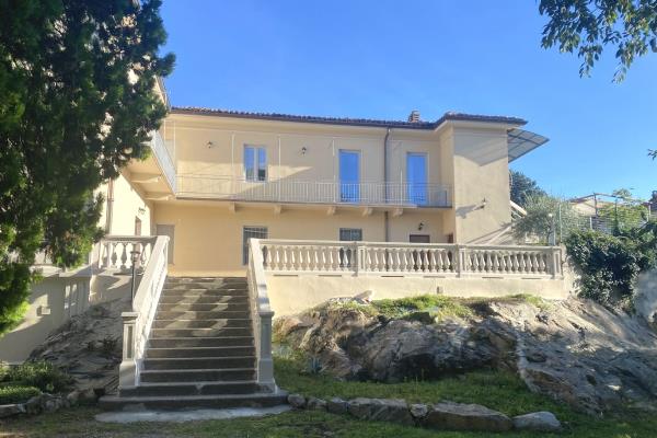 VENDITA Appartamento con giardino Ivrea