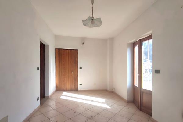 VENDITA Casa semi-indipendente Brosso