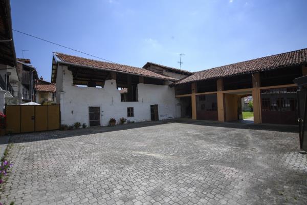 VENDITA Casa semi-indipendente Samone