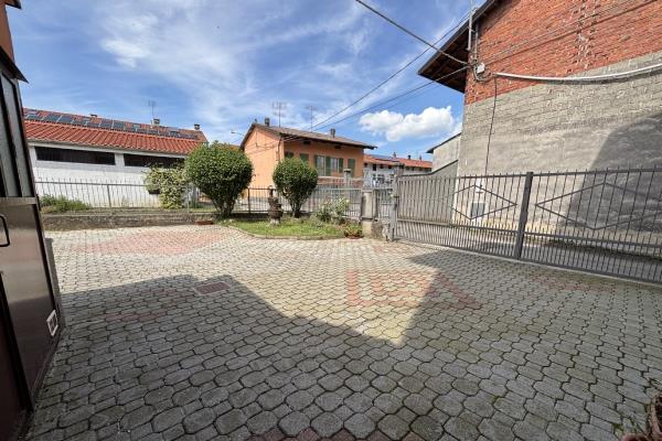 VENDITA Casa semi-indipendente Strambino