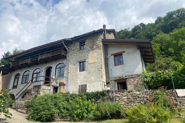 VENDITA casa indipendente Valchiusa (TO)