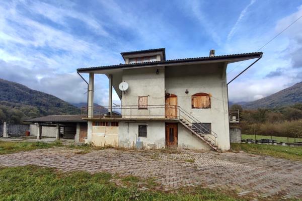 VENDITA Casa indipendente Valchiusa