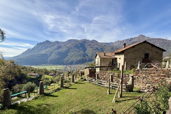 VENDITA Casa indipendente Settimo Vittone