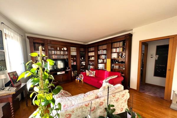 VENDITA Appartamento su due livelli Ivrea