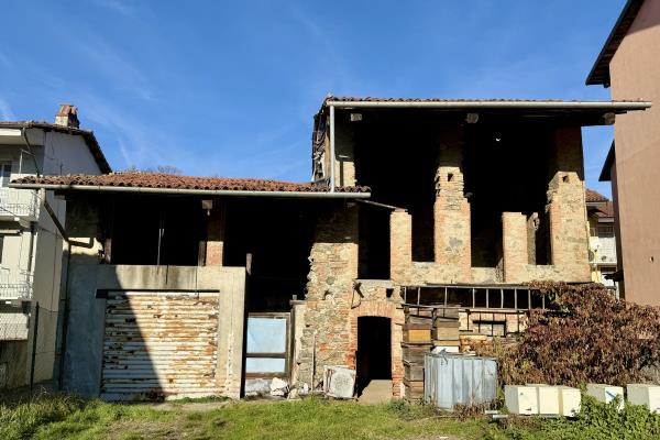 VENDITA Rustico o Casale Samone