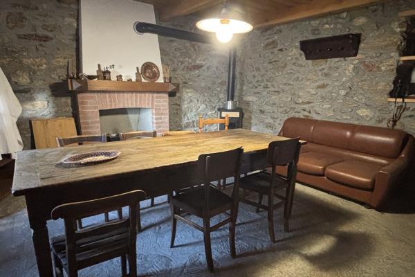 VENDITA Casa semi-indipendente Settimo Vittone