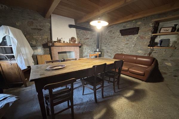 VENDITA Casa semi-indipendente Settimo Vittone