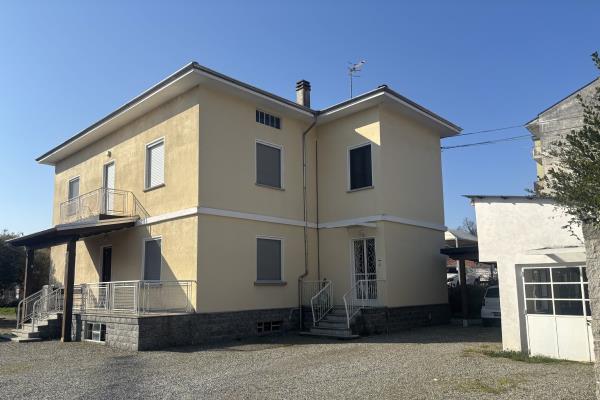 VENDITA Bifamiliare Samone