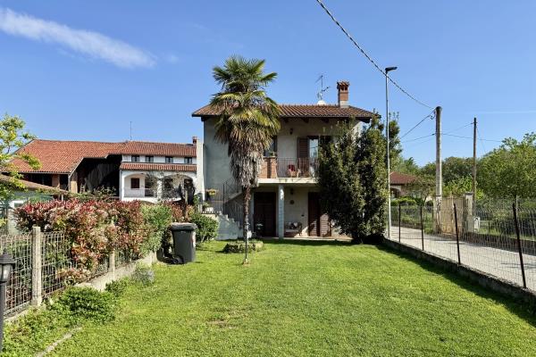 VENDITA casa indipendente Strambino (TO)