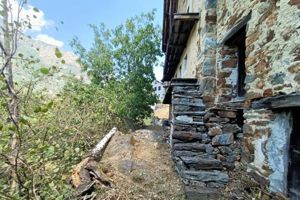 VENDITA Rustico o Casale Perloz
