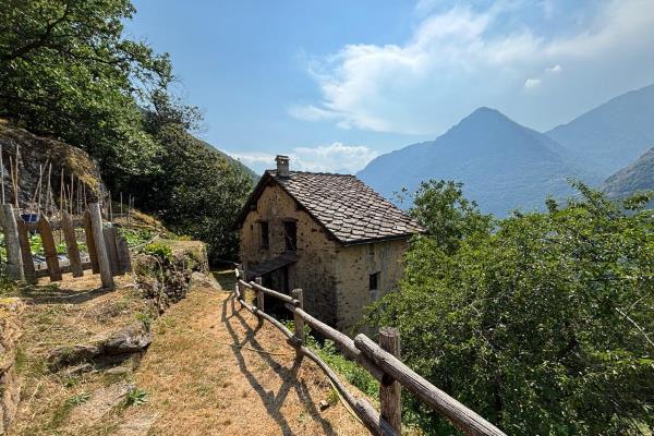 VENDITA Rustico o Casale Perloz