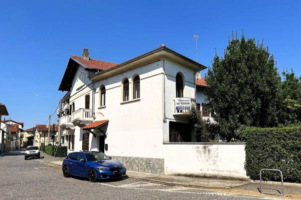 VENDITA Casa semi-indipendente Santhi�